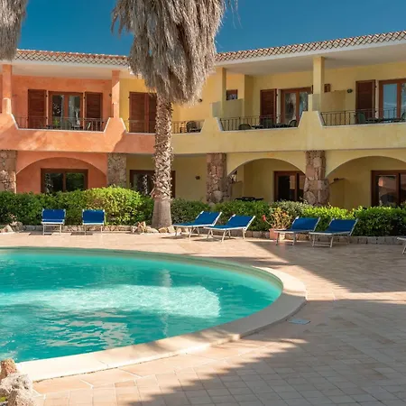 Tranquil Village Sleeps 2 Child Lejlighed Palau